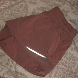 lululemon rose blush hotty hot short